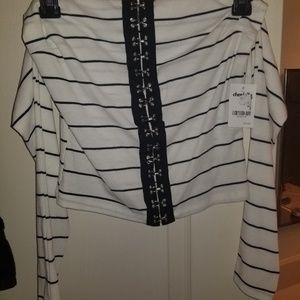 Long sleeved crop top